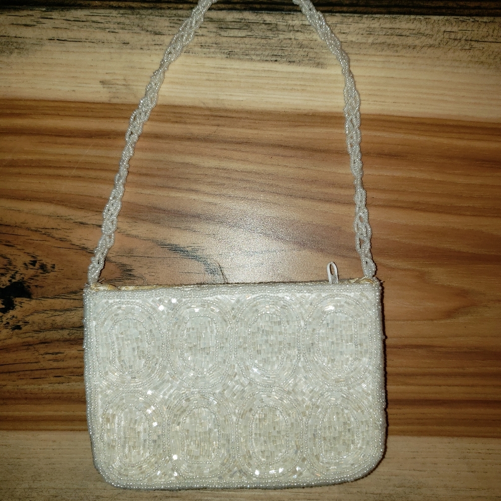 Vintage Beaded Coin Purse by The White House.